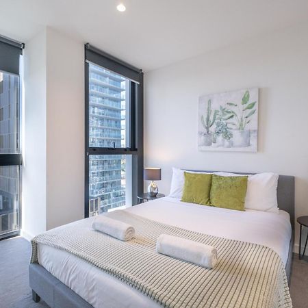 Relaxed 1Br1Ba City View Apt Wifi In Heart Melcbd Melbourne Exterior foto