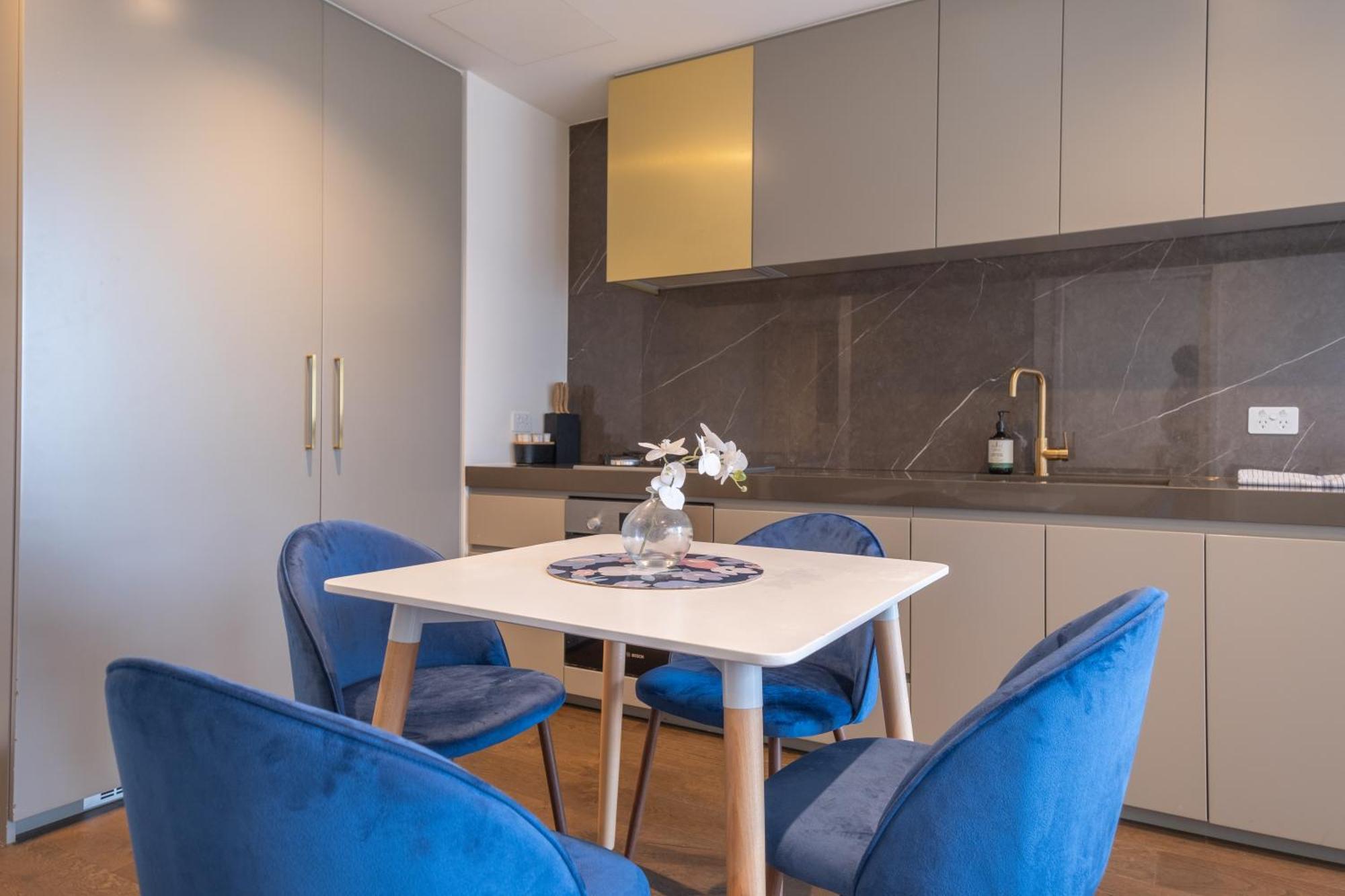 Relaxed 1Br1Ba City View Apt Wifi In Heart Melcbd Melbourne Exterior foto