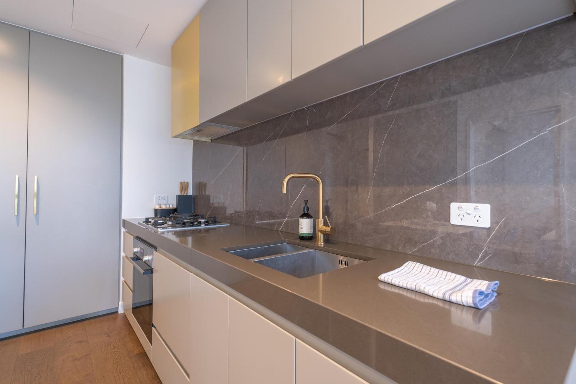 Relaxed 1Br1Ba City View Apt Wifi In Heart Melcbd Melbourne Exterior foto