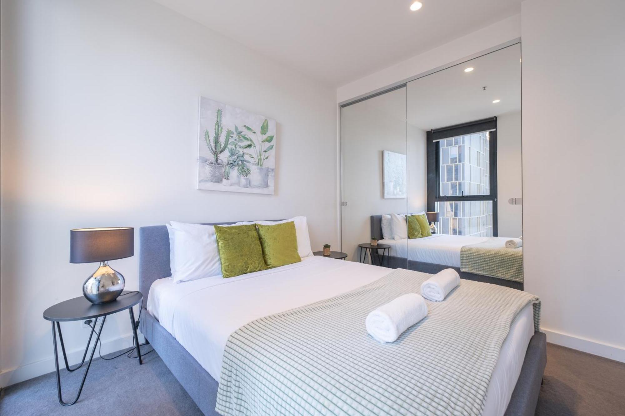 Relaxed 1Br1Ba City View Apt Wifi In Heart Melcbd Melbourne Exterior foto